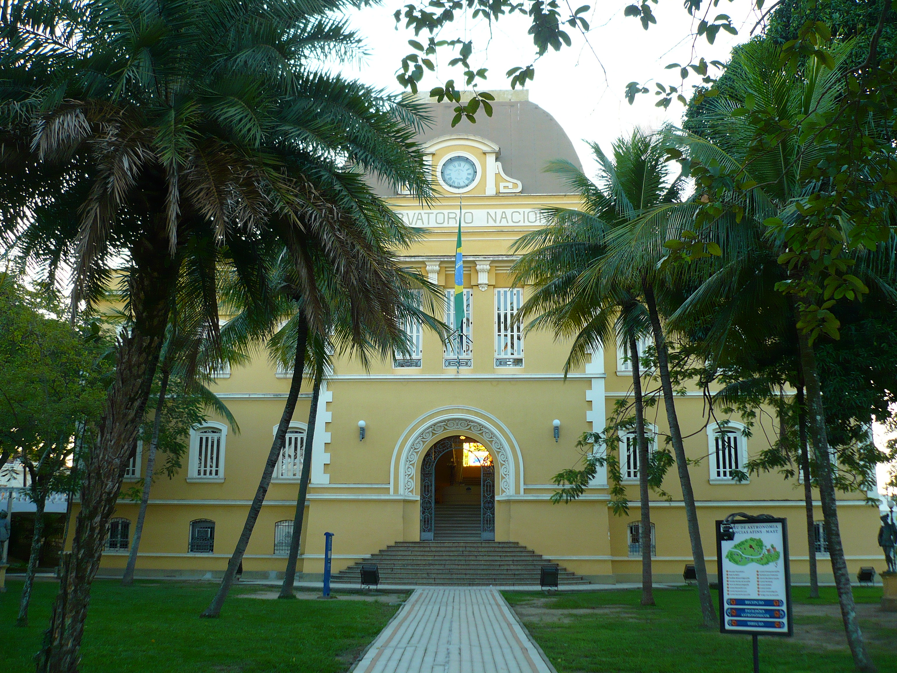Fachada do antigo predio do Observatorio Nacional no Rio de Janeiro