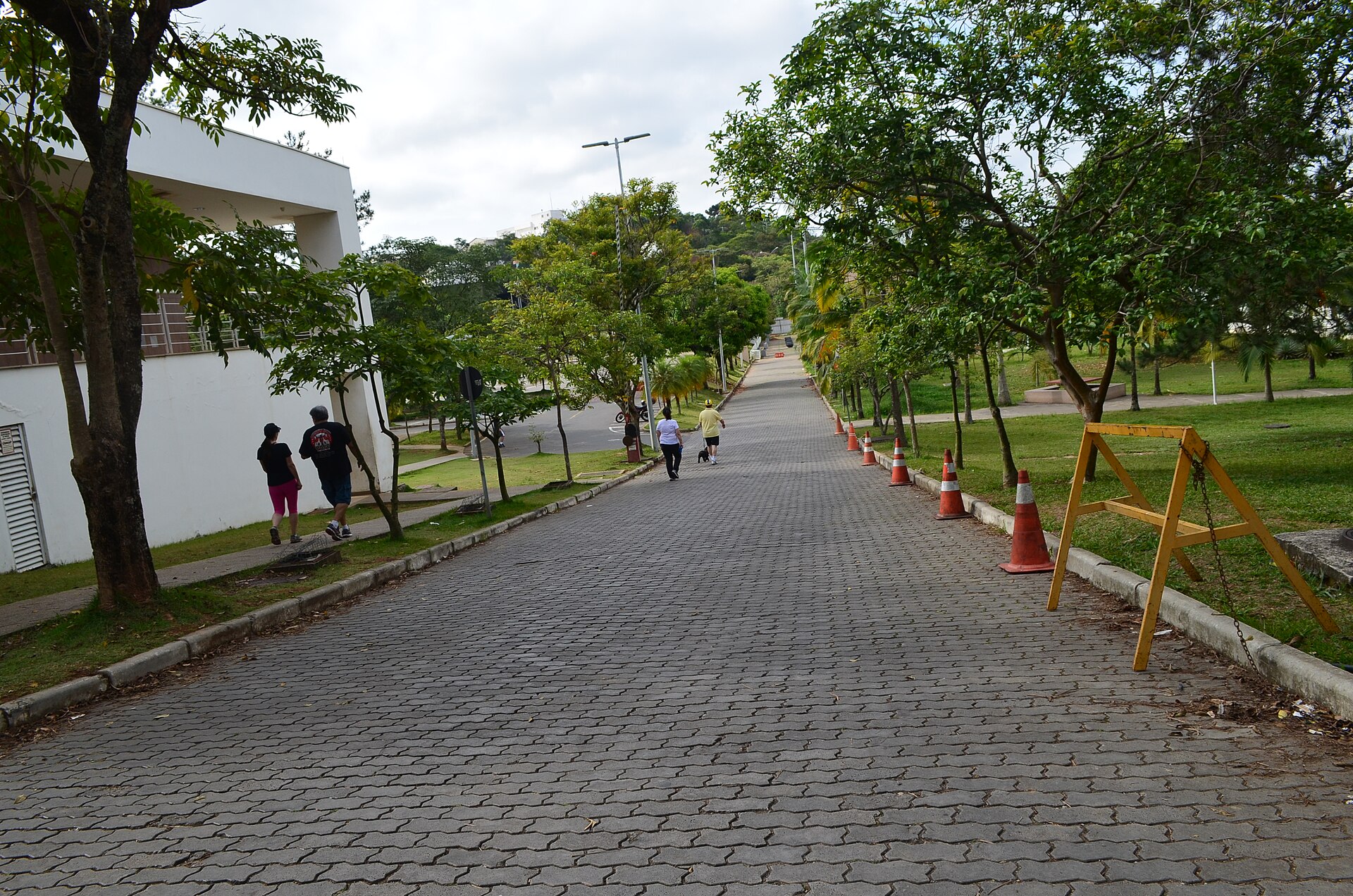 área interna do campus da Universidade Federal de Juiz de Fora